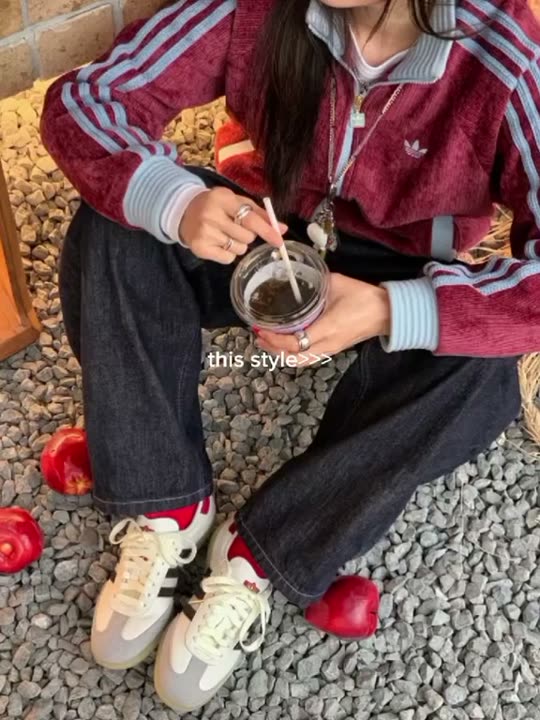 Showing off street style outfit