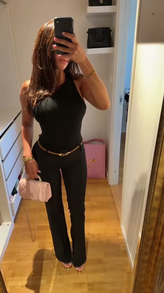 Woman shows off date night outfit