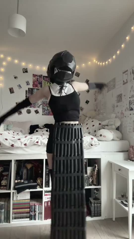 Cosplay as Chainsaw Man character