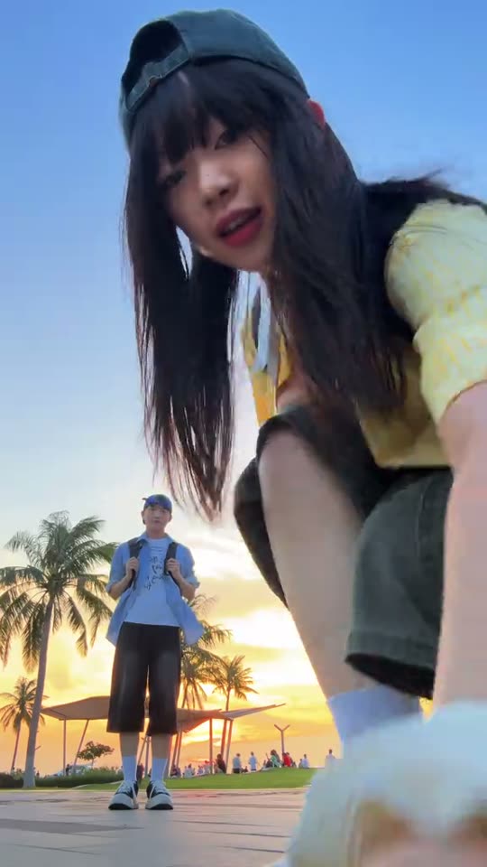 Outdoor K-pop dance cover