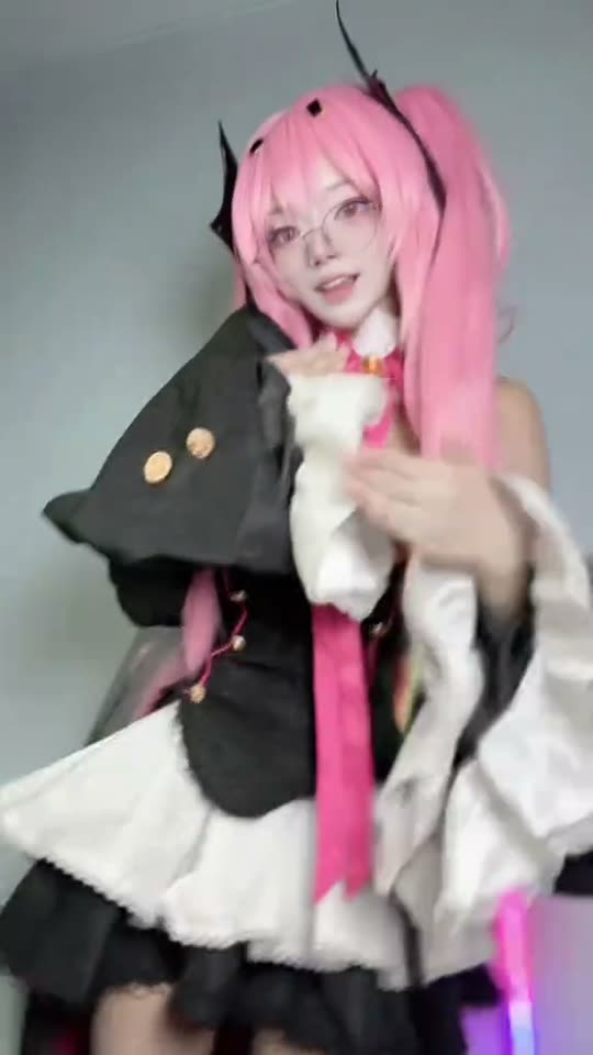 Anime character cosplay dance