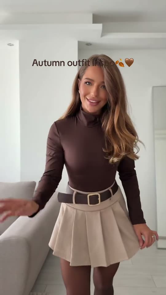 Autumn outfit fashion showcase