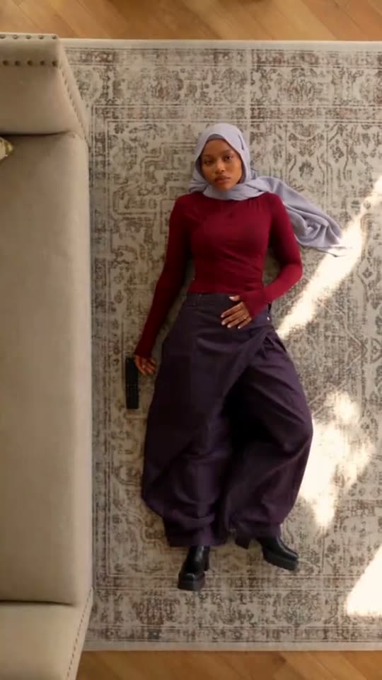 Fan transition into a dress