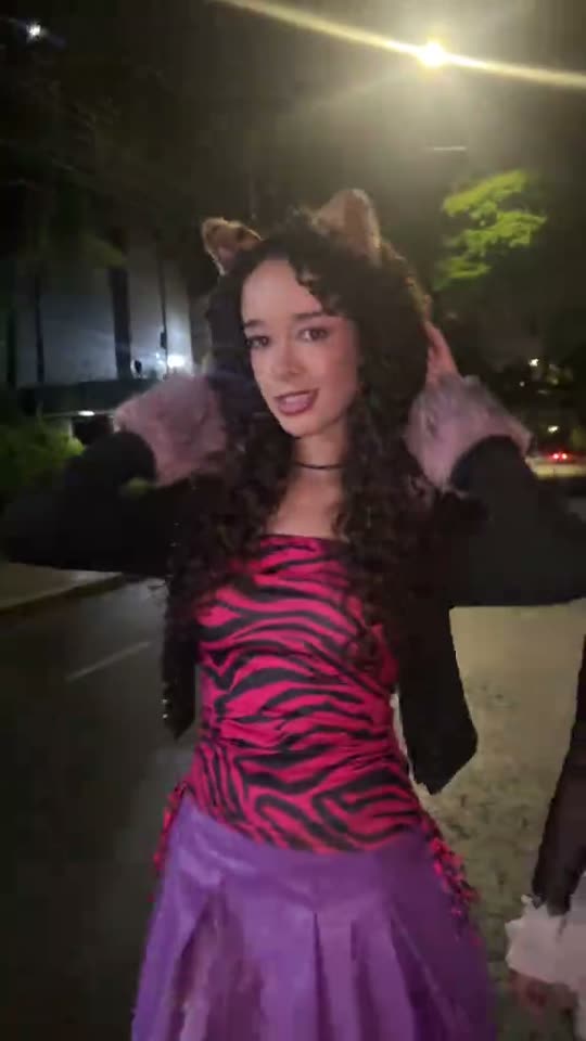 Monster High costume walk
