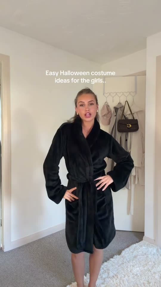 Robe to Halloween costume reveal