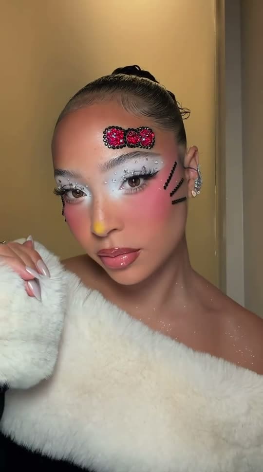 Hello Kitty inspired makeup