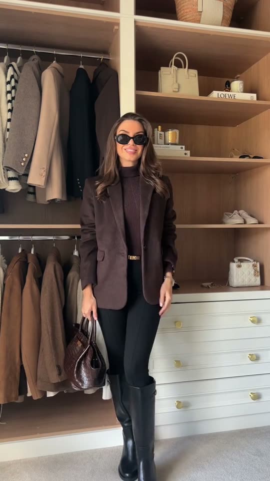 Woman shows off fall outfit