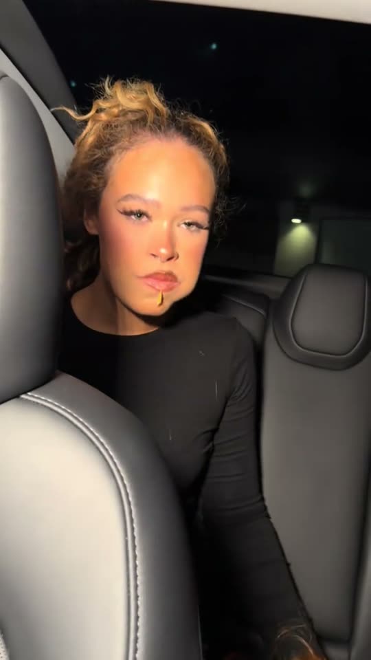 Woman transforms into Halloween costume