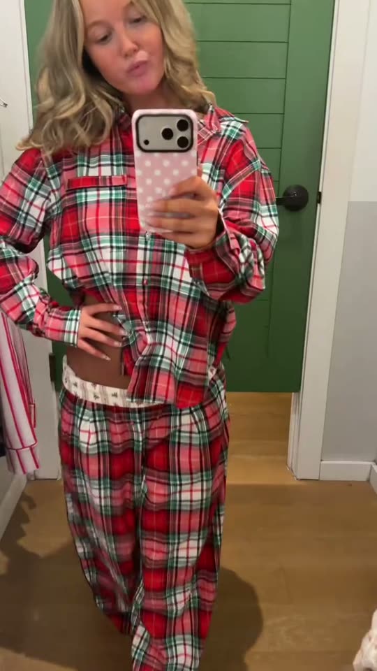 Christmas pajamas outfit reveal