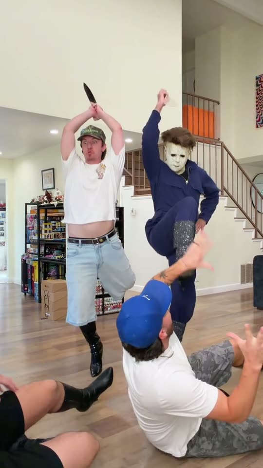 Thriller dance with Michael Myers