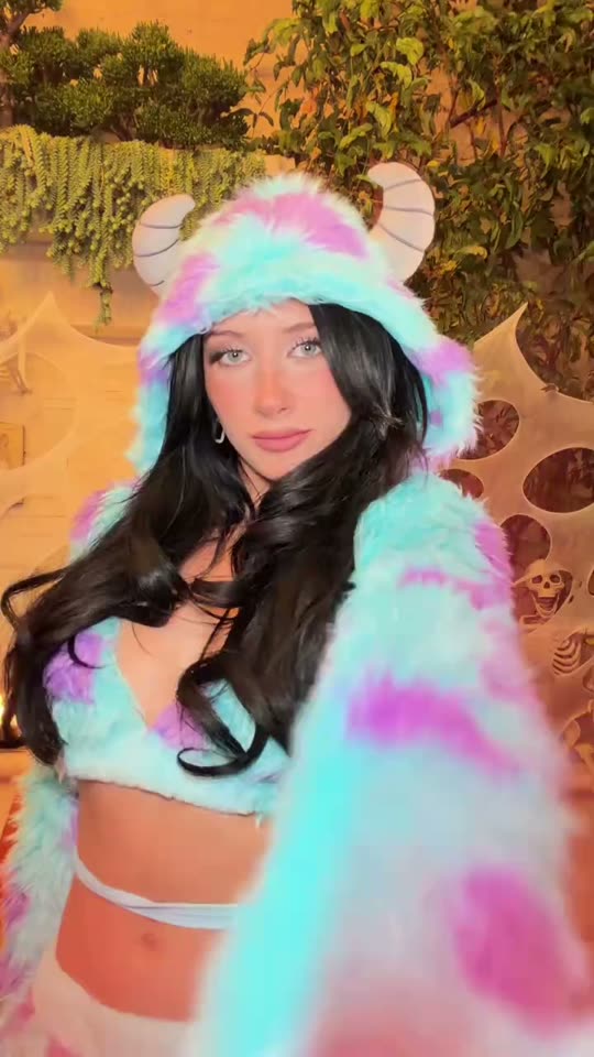 Halloween Sulley costume reveal